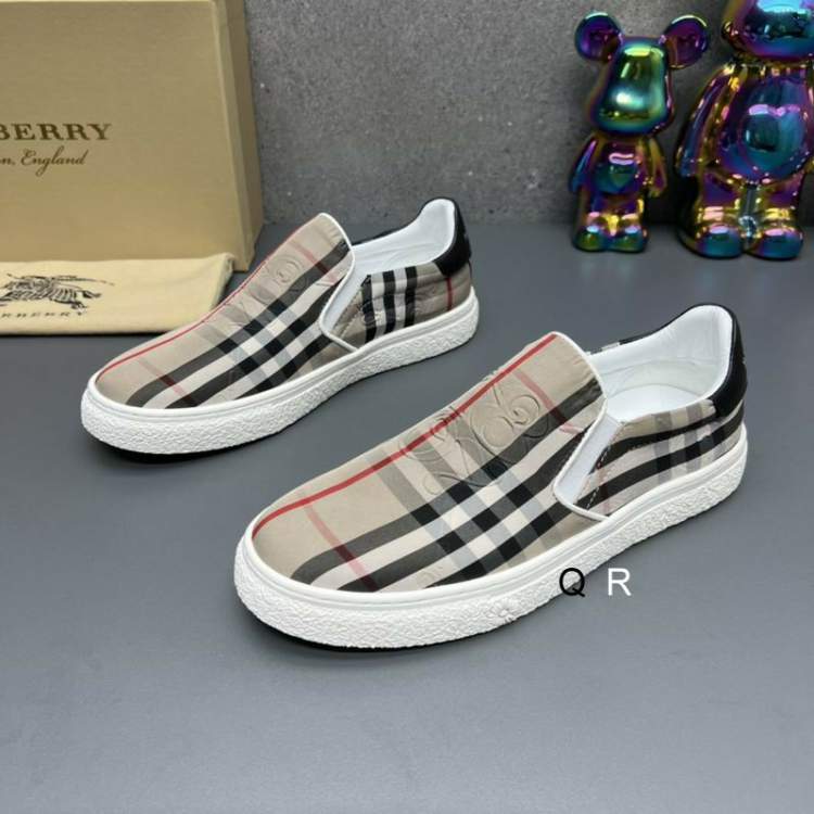 Picture of Burberry Shoes _SKUBurberrysz38-45CRQ4041859